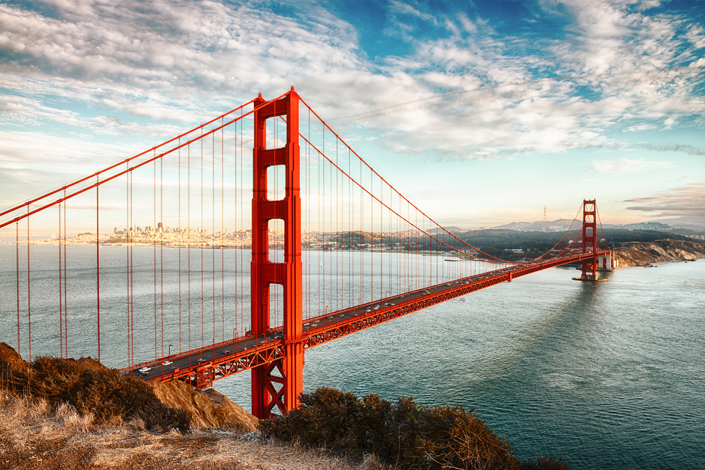 słynny most Golden Gate, San Francisco w nocy, USA