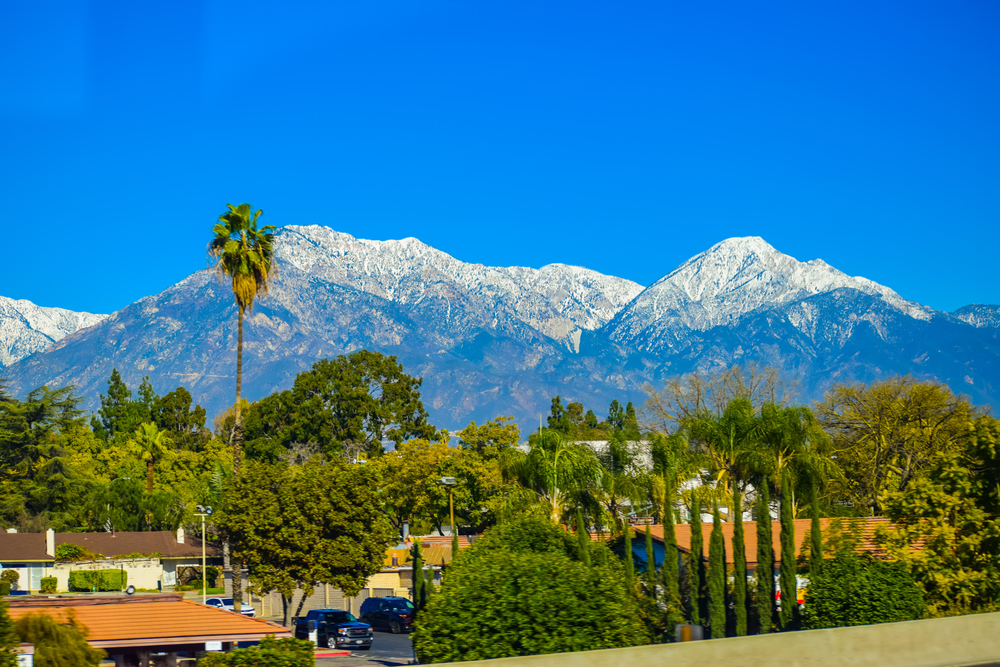 Los Angeles zimą, góry w Kalifornii, USA, licencja: shutterstock/By IVAN DANN