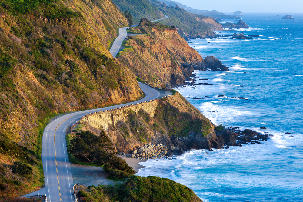 Pacific Coast Highway (Highway 1) na południowym krańcu Big Sur, Kalifornia