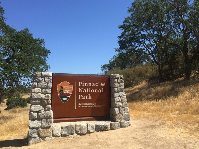 Park Narodowy Pinnacles – zwiedzanie, atrakcje, czy warto?